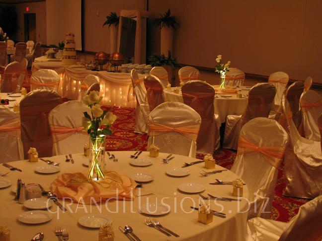 tables and cake fountain wedding reception Marriott Cornhusker Hotel Lincoln Nebraska